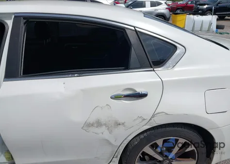 2018 Nissan Altima 2.5 S z USA, uszkodzony, nr VIN 1N4AL3AP4JC223883